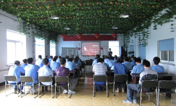  沈陽華鐵企業(yè)集團舉辦“現代商務禮儀”培訓講座 