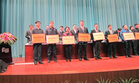  沈陽華鐵企業(yè)集團被命名為首批沈陽市信息化和工業(yè)化融... 